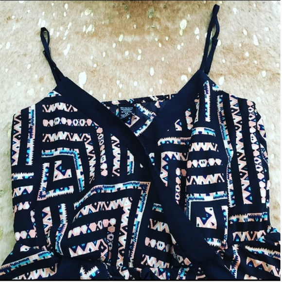 Spaghetti strap Romper - Picture 3 of 4